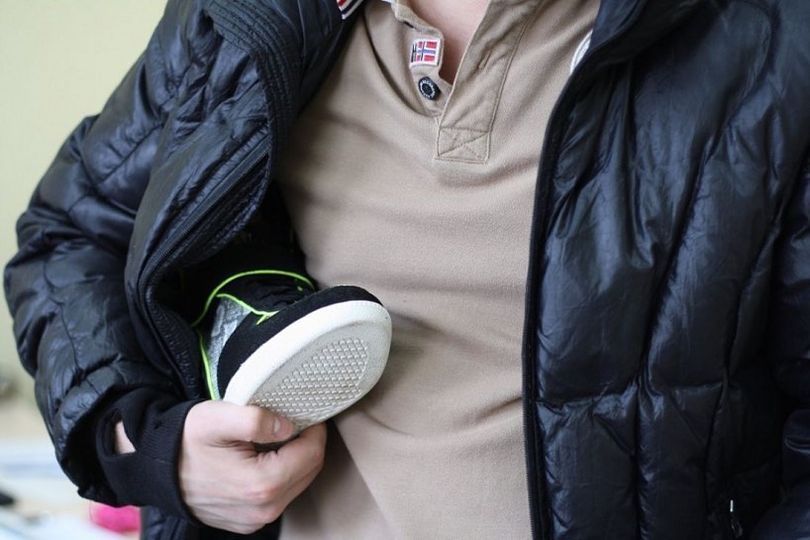 В Южно-Сахалинске полицейскими задержан серийный похититель спортивных товаров