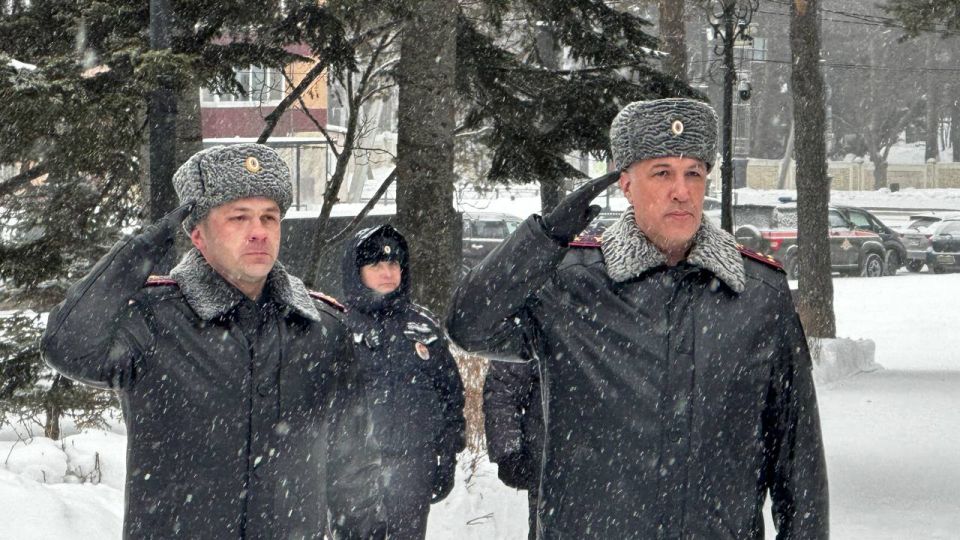 САХАЛИНСКАЯ ПОЛИЦИЯ ПРИНЯЛА УЧАСТИЕ В МЕРОПРИЯТИЯХ, ПОСВЯЩЕННЫХ ДНЮ ПАМЯТИ ВОИНОВ-ИНТЕРНАЦИОНАЛИСТОВ