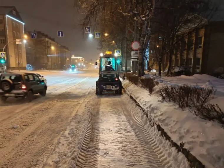 Сергей Надсадин: Последние два дня были в Южно-Сахалинске снежными Сергей Надсадин: Последние два дня были в Южно-Сахалинске снежными