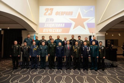 19 февраля в Баку состоялся организованный аппаратом Атташе по вопросам обороны при Посольстве России в Азербайджане государственный приём по случаю Дня защитника Отечества