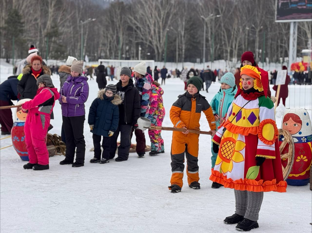 Южно-Сахалинск отмечает Масленицу! Южно-Сахалинск отмечает Масленицу!