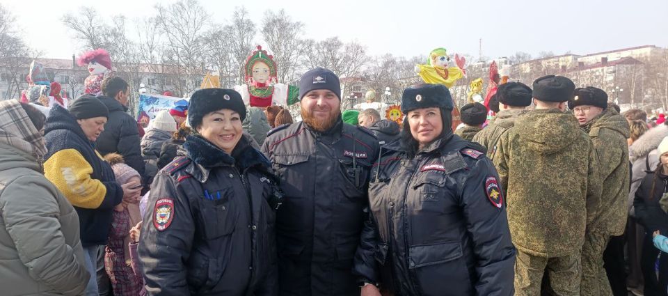 Во всех районах Сахалинской области прошли народные гуляния по случаю Масленицы