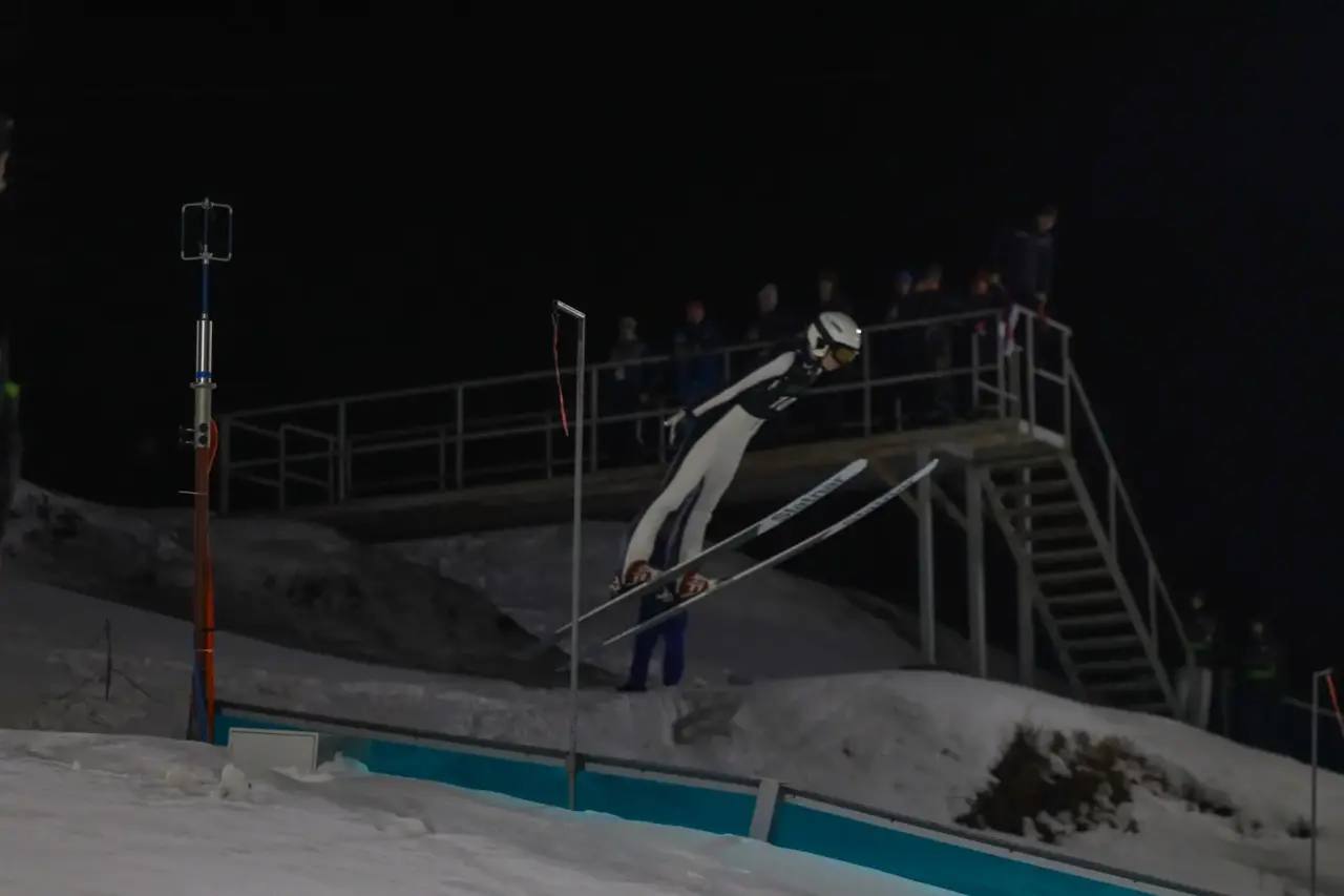 Островитяне завоевали 10 медалей на «Сахалинских ночных полетах» Островитяне завоевали 10 медалей на «Сахалинских ночных полетах»