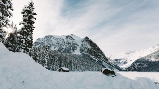 Небольшие осадки и сильный ветер на побережьях