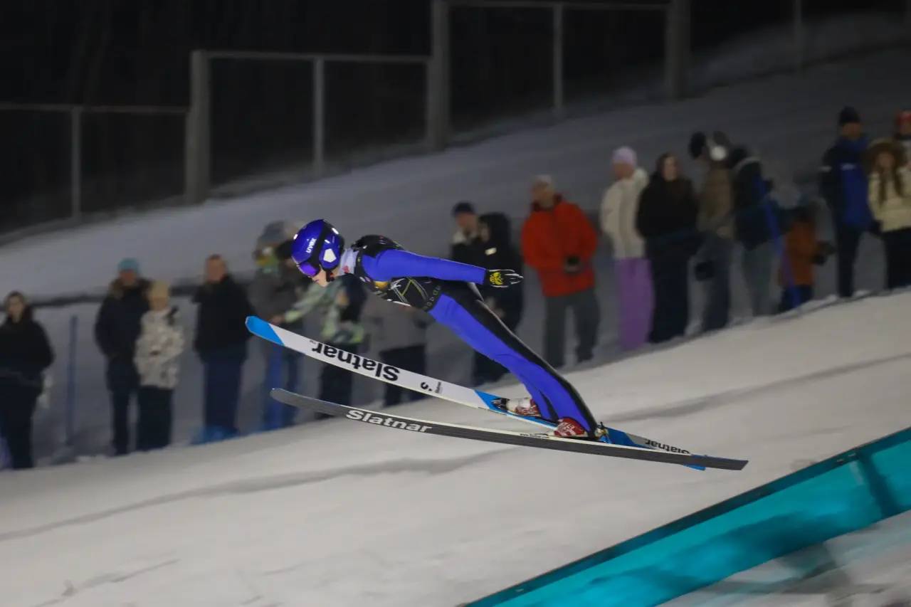 Десять медалей взяли островитяне на «Сахалинских ночных полетах» Десять медалей взяли островитяне на «Сахалинских ночных полетах»