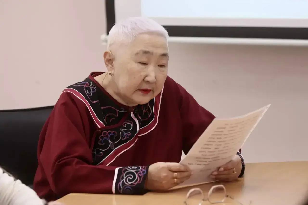 На Сахалине написали Этнодиктант на нивхском языке в Год единства народов России На Сахалине написали Этнодиктант на нивхском языке в Год единства народов России