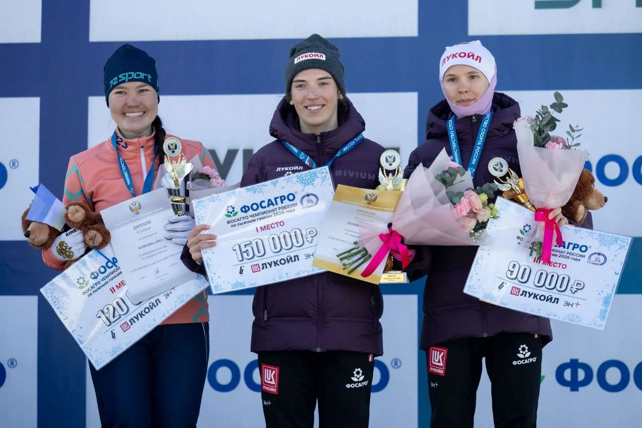 Евгения Крупицкая и Александр Большунов – победители первого дня чемпионата России по лыжным гонкам на Сахалине Евгения Крупицкая и Александр Большунов – победители первого дня чемпионата России по лыжным гонкам на Сахалине