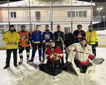В Охе впервые за 7 лет прошел районный турнир по хоккею с шайбой