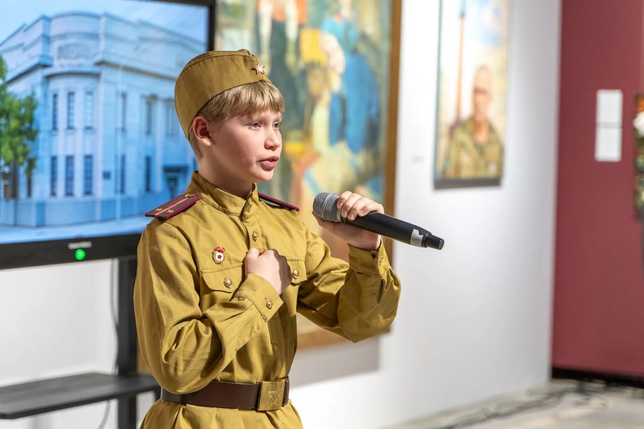 Поэзия, музыка и дуэль голосов: в Южно-Сахалинске прошел вечер «Поющего музея» Поэзия, музыка и дуэль голосов: в Южно-Сахалинске прошел вечер «Поющего музея»