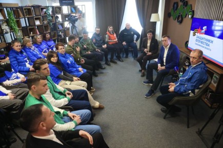 Валерий Лимаренко встретился с волонтерами проекта «Сопричастность»