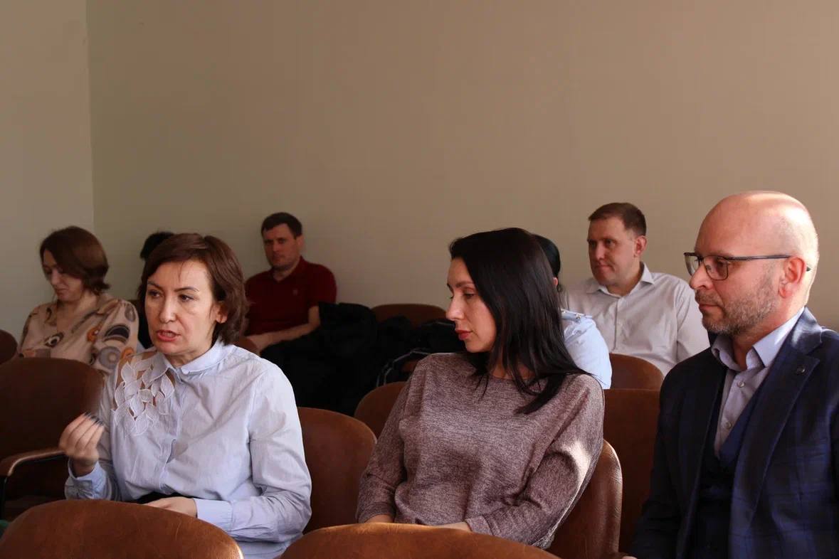 В УМВД России по Сахалинской области обсудили новеллы миграционного законодательства В УМВД России по Сахалинской области обсудили новеллы миграционного законодательства