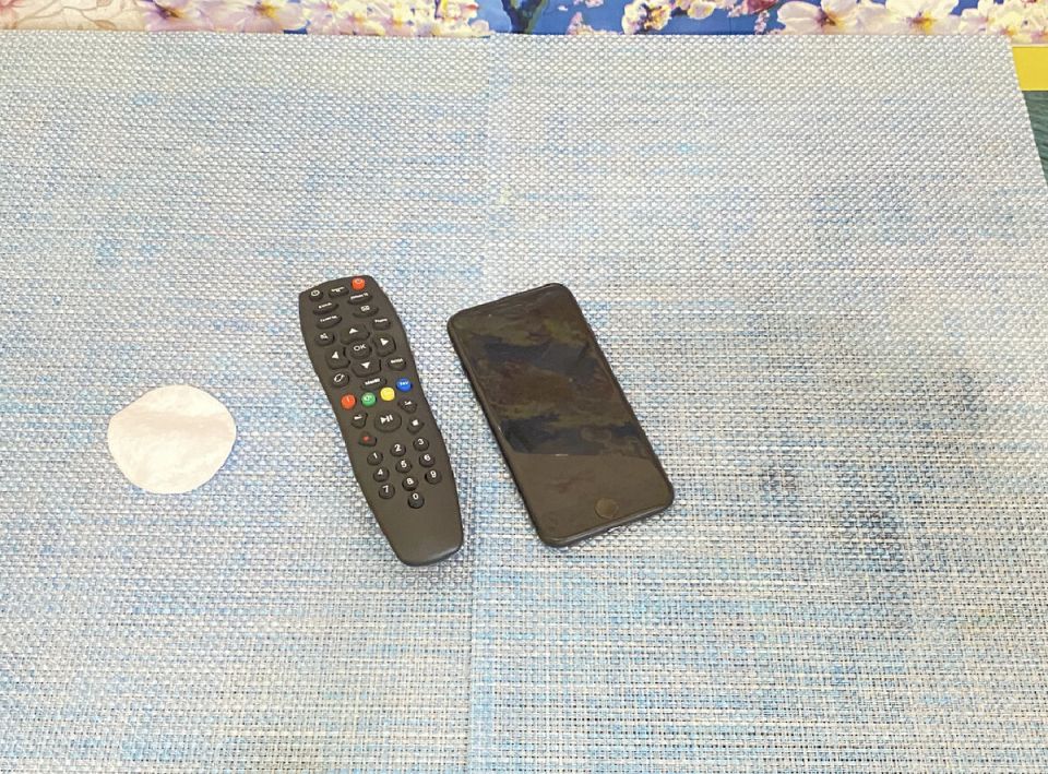 Лайфхаки с мицеллярной водой, которые должен знать каждый