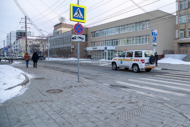 Жители Южно-Сахалинска высказали своё мнение о платной парковке на Карла Маркса Жители Южно-Сахалинска высказали своё мнение о платной парковке на Карла Маркса