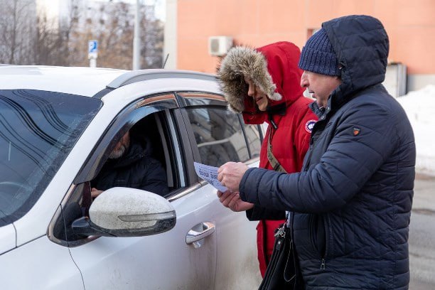 Жители Южно-Сахалинска высказали своё мнение о платной парковке на Карла Маркса Жители Южно-Сахалинска высказали своё мнение о платной парковке на Карла Маркса
