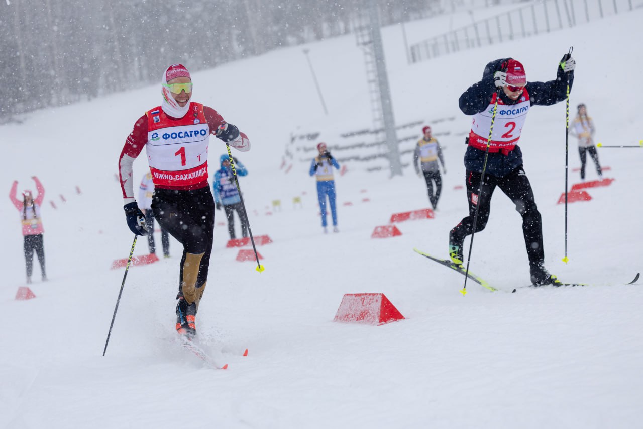 Медиа-эстафета на лыжах!. Лыжно-биатлонный комплекс «Триумф», где в эти дни проходят старты чемпионата России по лыжным гонкам, принял ответную медиа-эстафету! В формате 4 по 50 м померились силами олимпийские чемпионы... Медиа-эстафета на лыжах!. Лыжно-биатлонный комплекс «Триумф», где в эти дни проходят старты чемпионата России по лыжным гонкам, принял ответную медиа-эстафету! В формате 4 по 50 м померились силами олимпийские чемпионы...