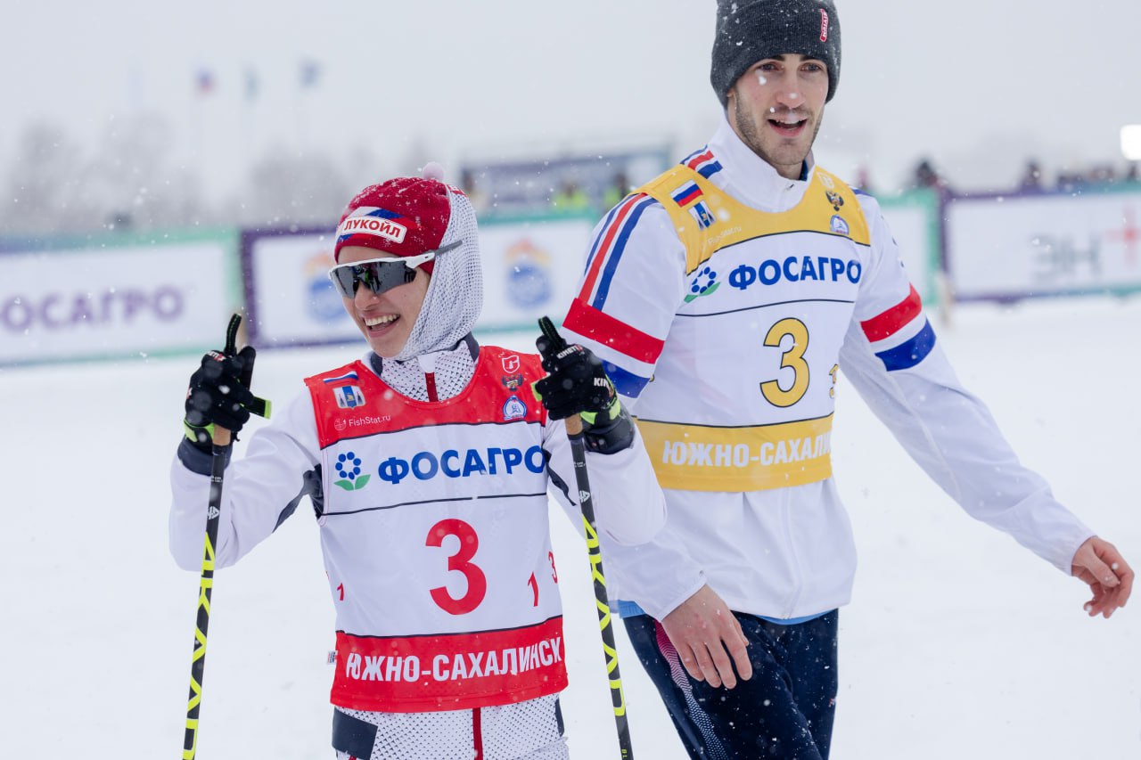 Медиа-эстафета на лыжах!. Лыжно-биатлонный комплекс «Триумф», где в эти дни проходят старты чемпионата России по лыжным гонкам, принял ответную медиа-эстафету! В формате 4 по 50 м померились силами олимпийские чемпионы... Медиа-эстафета на лыжах!. Лыжно-биатлонный комплекс «Триумф», где в эти дни проходят старты чемпионата России по лыжным гонкам, принял ответную медиа-эстафету! В формате 4 по 50 м померились силами олимпийские чемпионы...