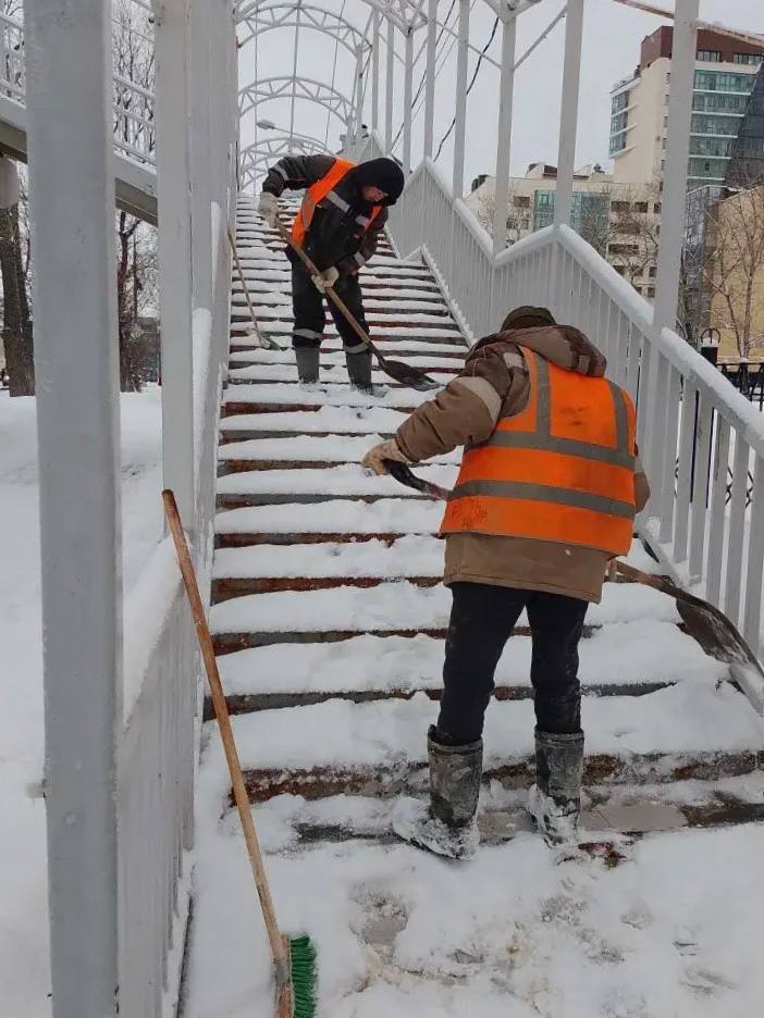 Сергей Надсадин: Для наших дорожных служб продолжаются снежные рабочие будни Сергей Надсадин: Для наших дорожных служб продолжаются снежные рабочие будни