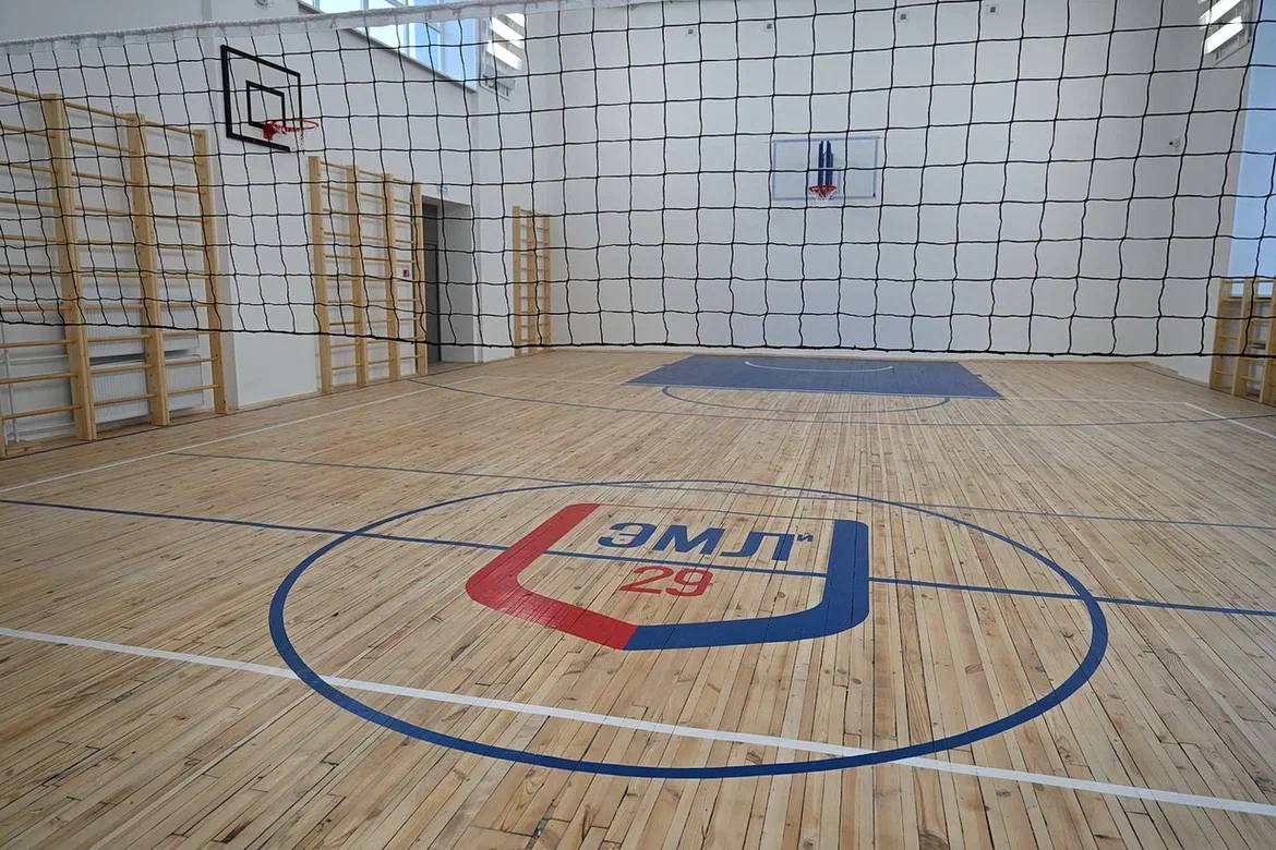 По народной программе Единой России строятся новые школы, идет реконструкция объектов инфраструктуры и продолжается социальная газификация По народной программе Единой России строятся новые школы, идет реконструкция объектов инфраструктуры и продолжается социальная газификация