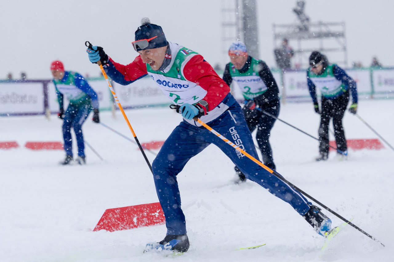 Медиа-эстафета на лыжах!. Лыжно-биатлонный комплекс «Триумф», где в эти дни проходят старты чемпионата России по лыжным гонкам, принял ответную медиа-эстафету! В формате 4 по 50 м померились силами олимпийские чемпионы... Медиа-эстафета на лыжах!. Лыжно-биатлонный комплекс «Триумф», где в эти дни проходят старты чемпионата России по лыжным гонкам, принял ответную медиа-эстафету! В формате 4 по 50 м померились силами олимпийские чемпионы...