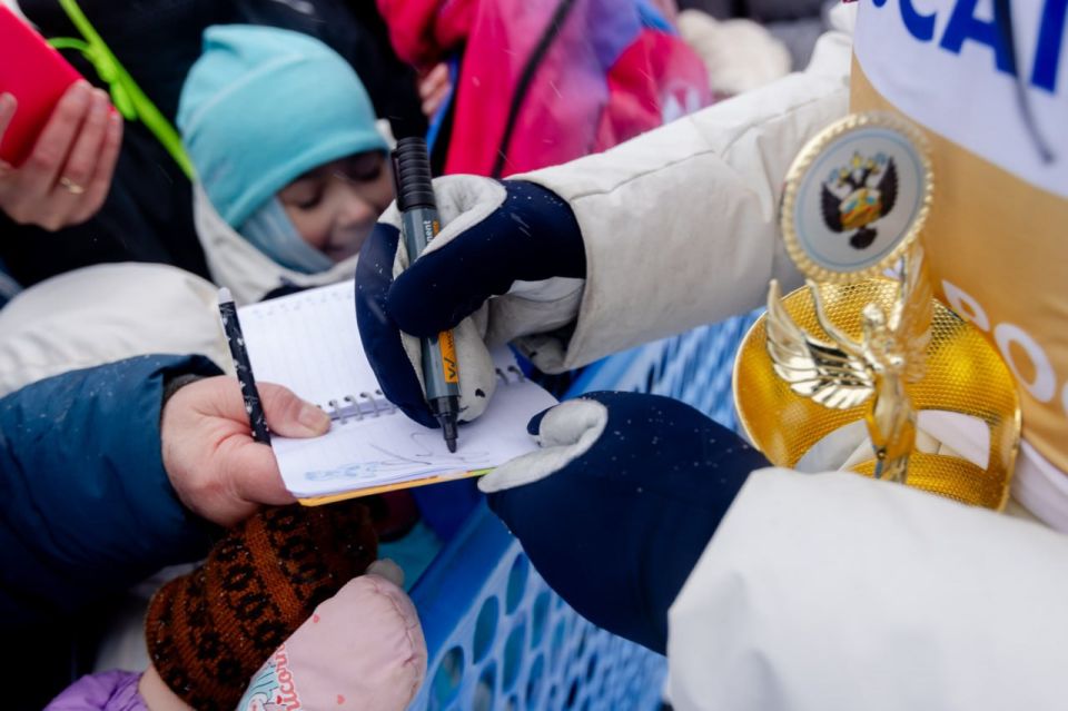 Звезды лыжного спорта проведут автограф-сессию для сахалинцев
