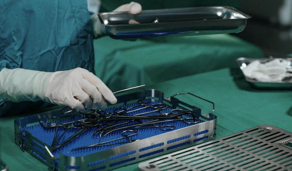 Как правильно ухаживать за медицинскими изделиями из нержавеющей стали