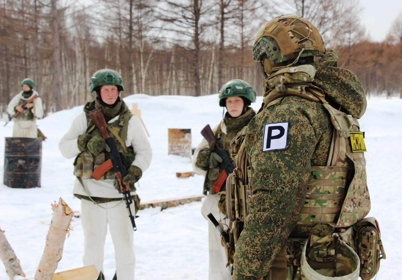 На Троицком полигоне проходят занятия на новом тактическом поле На Троицком полигоне проходят занятия на новом тактическом поле
