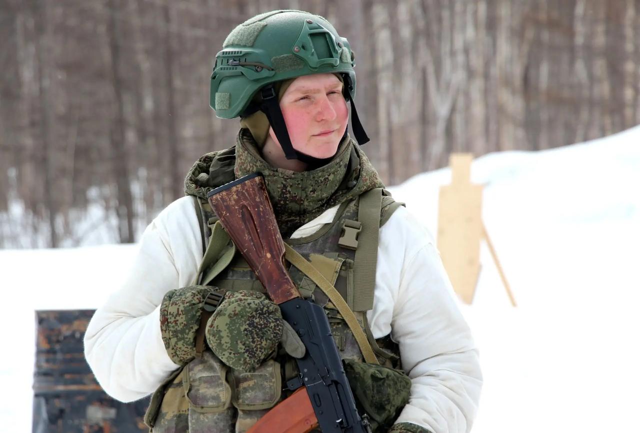 На Троицком полигоне проходят занятия на новом тактическом поле На Троицком полигоне проходят занятия на новом тактическом поле