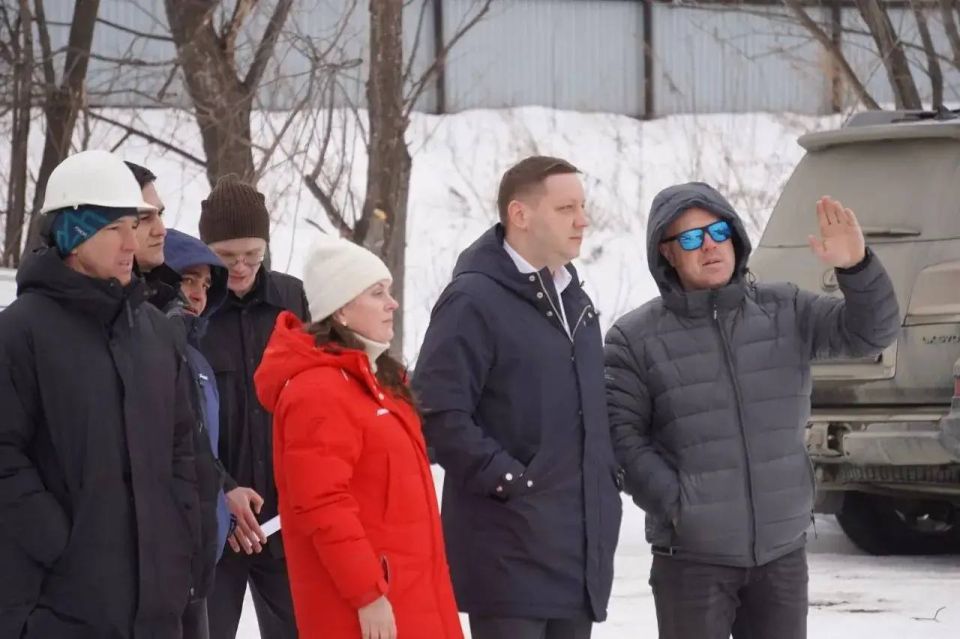 В Аниве завершили обустройство основных опор строящегося моста через Лютогу