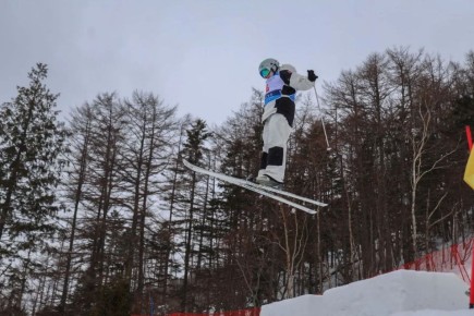 Могулисты со всей страны готовятся к чемпионату России по фристайлу на Сахалине