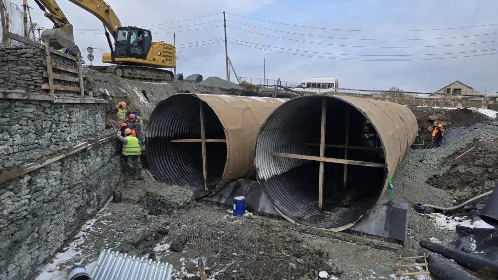 Два берега села Правда в Холмском районе соединит новый мост Два берега села Правда в Холмском районе соединит новый мост