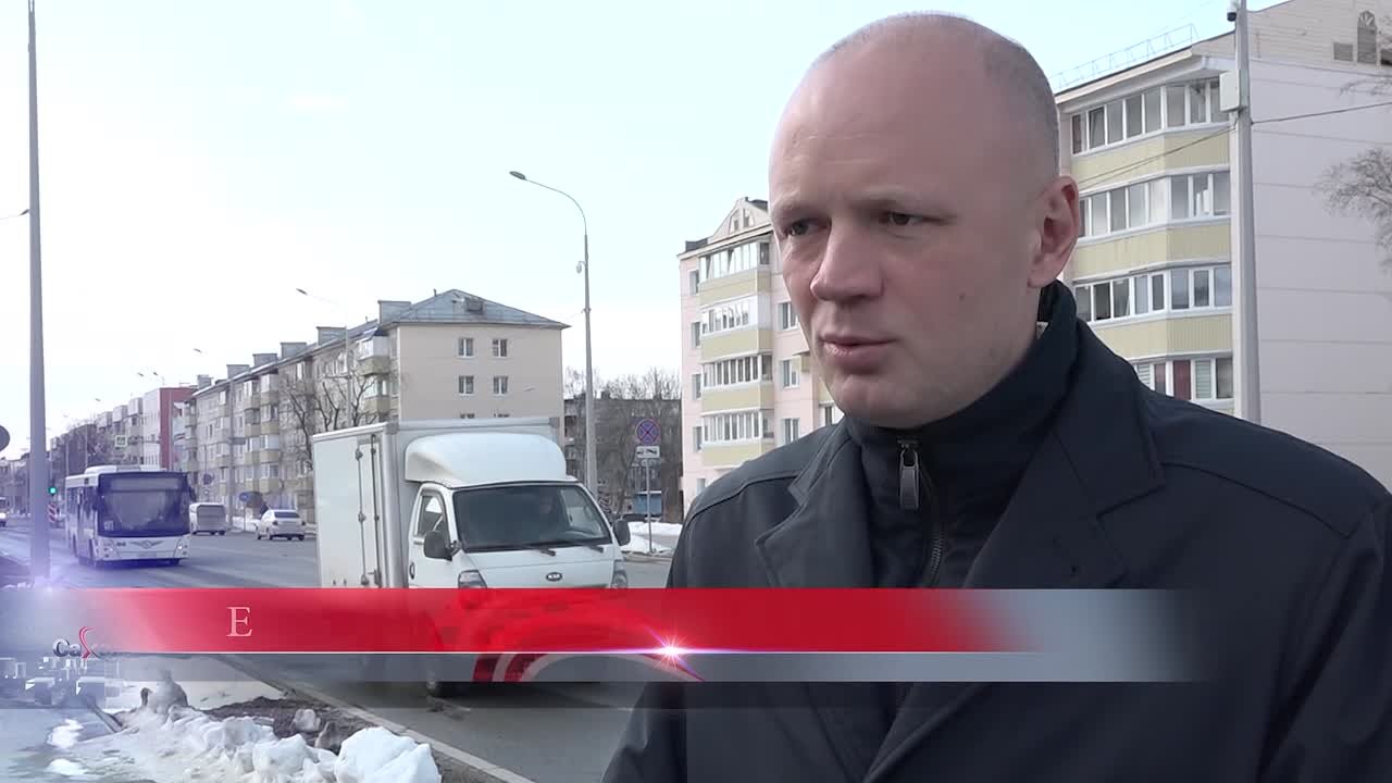 В Южно-Сахалинске коммунальщики со дворов убрали большую часть снега