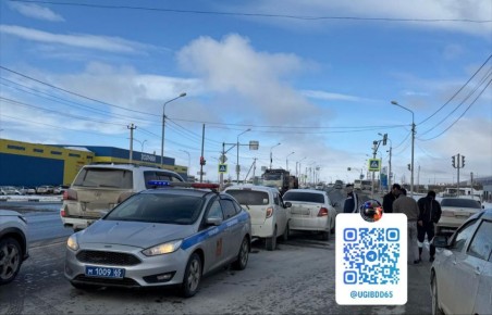 В Южно-Сахалинске 14-летняя пассажирка машины пострадала в аварии