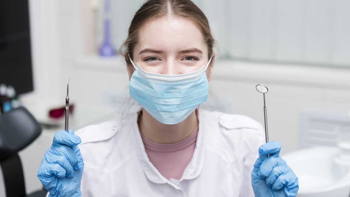 Как просто защитить зубы от болезней