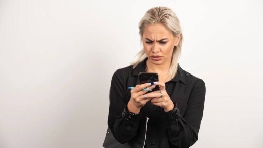 МВД: мошенники стали вынуждать россиян звонить им первыми