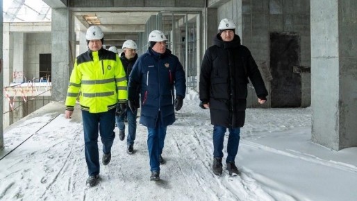 Губернатор Валерий Лимаренко проверил темпы строительства кампуса «СахалинТех»
