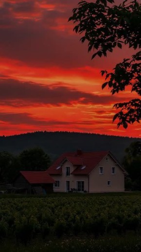 Доброе утро!. Сегодня Праздник разноцветных глаз В этот день родились поэт Корней Чуковский (1882 — 1969), актёр Александр Збруев (1938), юморист Владимир Винокур (1948), хоккеист Павел Буре (1971) и композитор Иоганн...