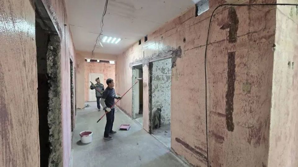 В шестой поликлинике Южно-Сахалинска – первый капитальный ремонт за 36 лет