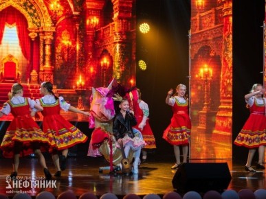 Жизнь, которая бьется в такт: праздничный концерт для будущих мам прошел в Охе