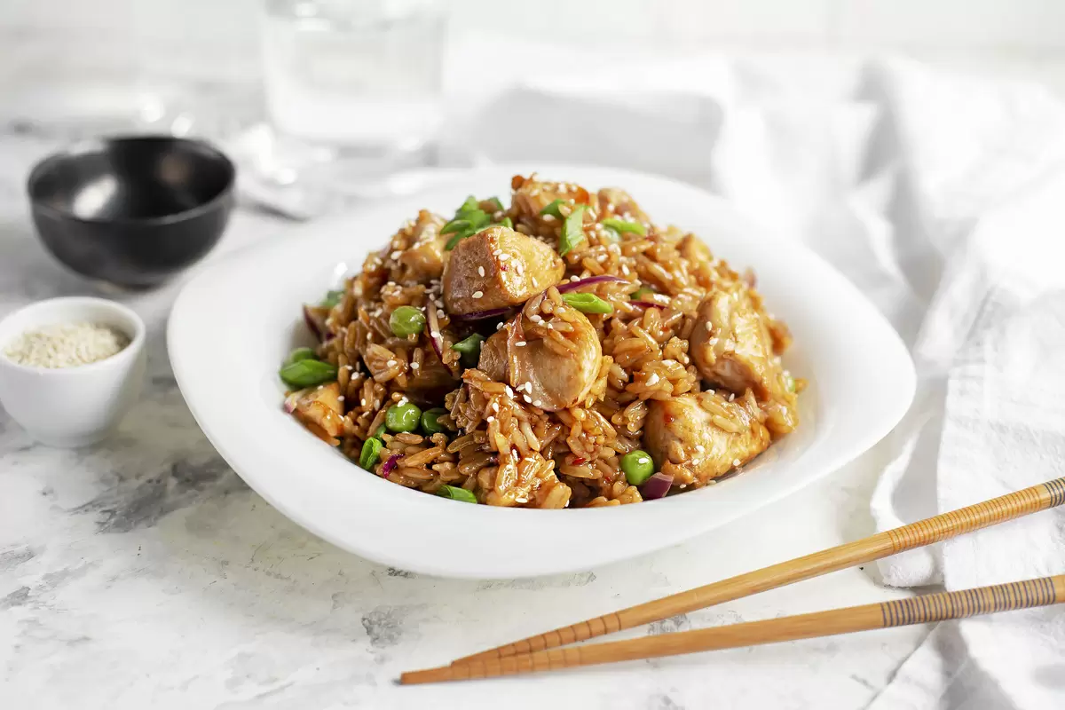 Куриное филе «Сайтама» с рисом и соусом терияки