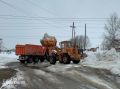 Дополнительная техника, прибывшая в Оху вчера, уже чистит город от снега