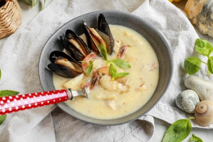 Суп Чаудер с морепродуктами и беконом