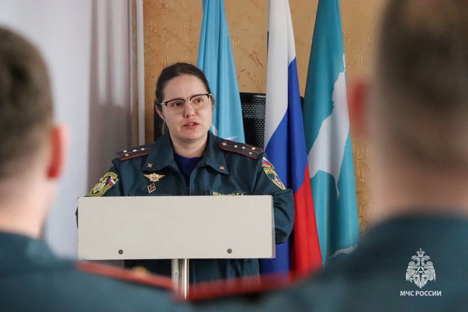 Разбор крупнейших пожаров и деловая игра: в Южно-Сахалинске прошла школа оперативного мастерства Разбор крупнейших пожаров и деловая игра: в Южно-Сахалинске прошла школа оперативного мастерства