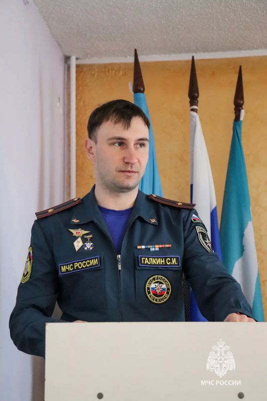 Разбор крупнейших пожаров и деловая игра: в Южно-Сахалинске прошла школа оперативного мастерства Разбор крупнейших пожаров и деловая игра: в Южно-Сахалинске прошла школа оперативного мастерства