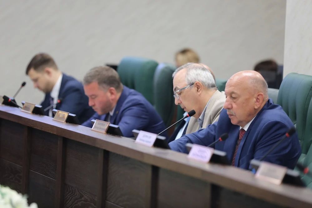 На Сахалине скорректируют дату вступления в силу закона о капремонте лифтов На Сахалине скорректируют дату вступления в силу закона о капремонте лифтов