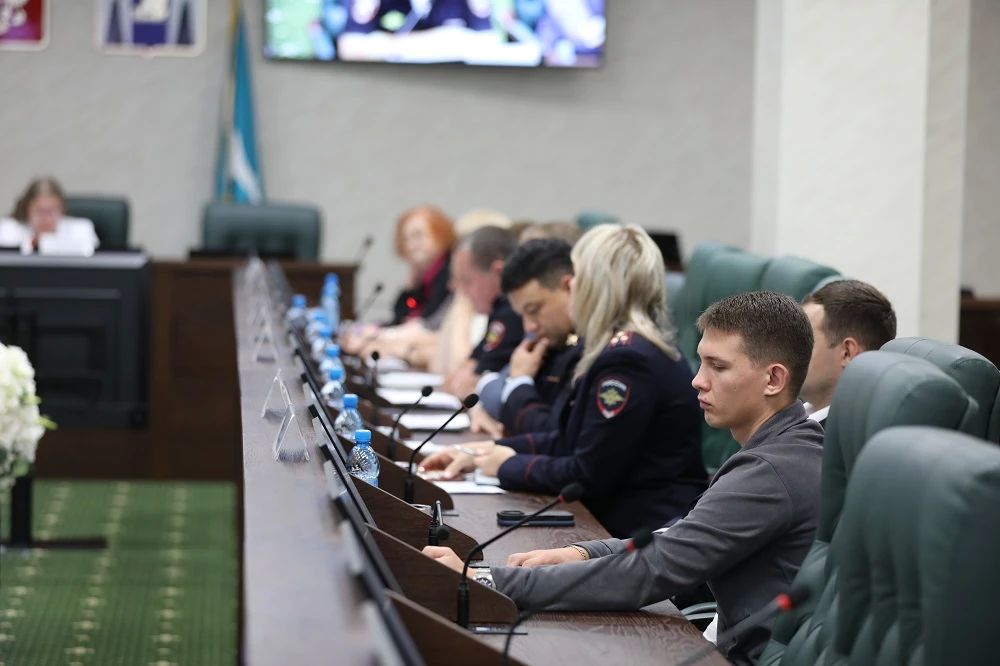 Аварийность с самокатами на Сахалине взлетела на 211%: на Общественном совете предложили меры регулирования Аварийность с самокатами на Сахалине взлетела на 211%: на Общественном совете предложили меры регулирования