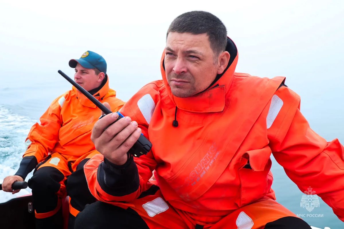Помощь в лесу и на воде. В устье реки Долинка прошла двухдневная тренировка сотрудников МЧС Сахалина Помощь в лесу и на воде. В устье реки Долинка прошла двухдневная тренировка сотрудников МЧС Сахалина