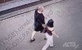 Установить личность пары, которая могла забрать чужую сумку в парке, просит южно-сахалинская полиция