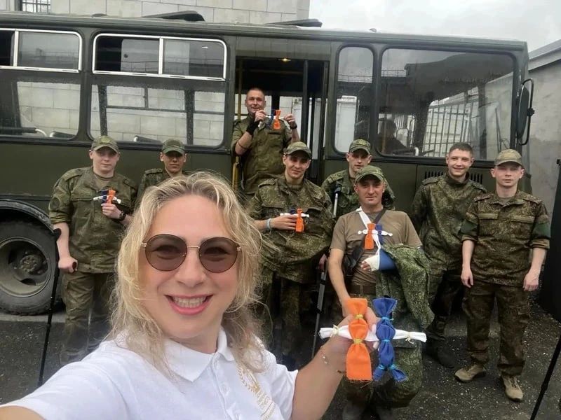 Для бойцов на реабилитации в Южно-Сахалинске провели экскурсию и творческий мастер-класс Для бойцов на реабилитации в Южно-Сахалинске провели экскурсию и творческий мастер-класс
