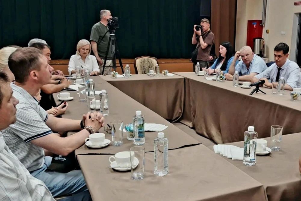 Александр Гринберг: развитие Дальнего, безопасность на дорогах и поддержка бойцов Александр Гринберг: развитие Дальнего, безопасность на дорогах и поддержка бойцов
