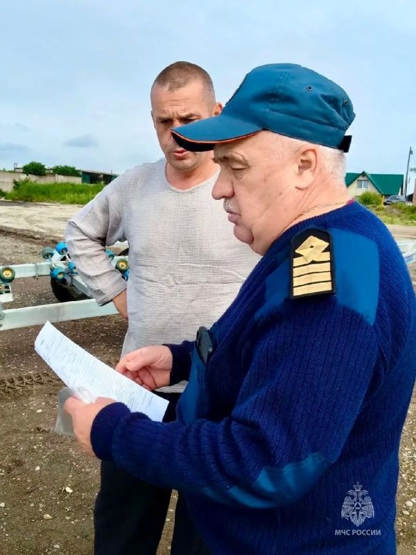 Инспекторы ГИМС продолжают патрулирование акваторий области Инспекторы ГИМС продолжают патрулирование акваторий области